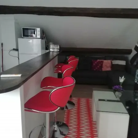 Small Budget Guest house *